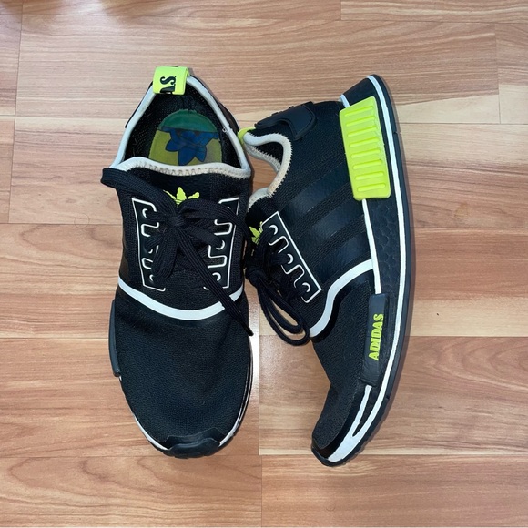 Adidas Over $600 value Bundle of 4 Pairs Of Athletic Sneakers NMD R1/EQ21 Size12 - Picture 10 of 17